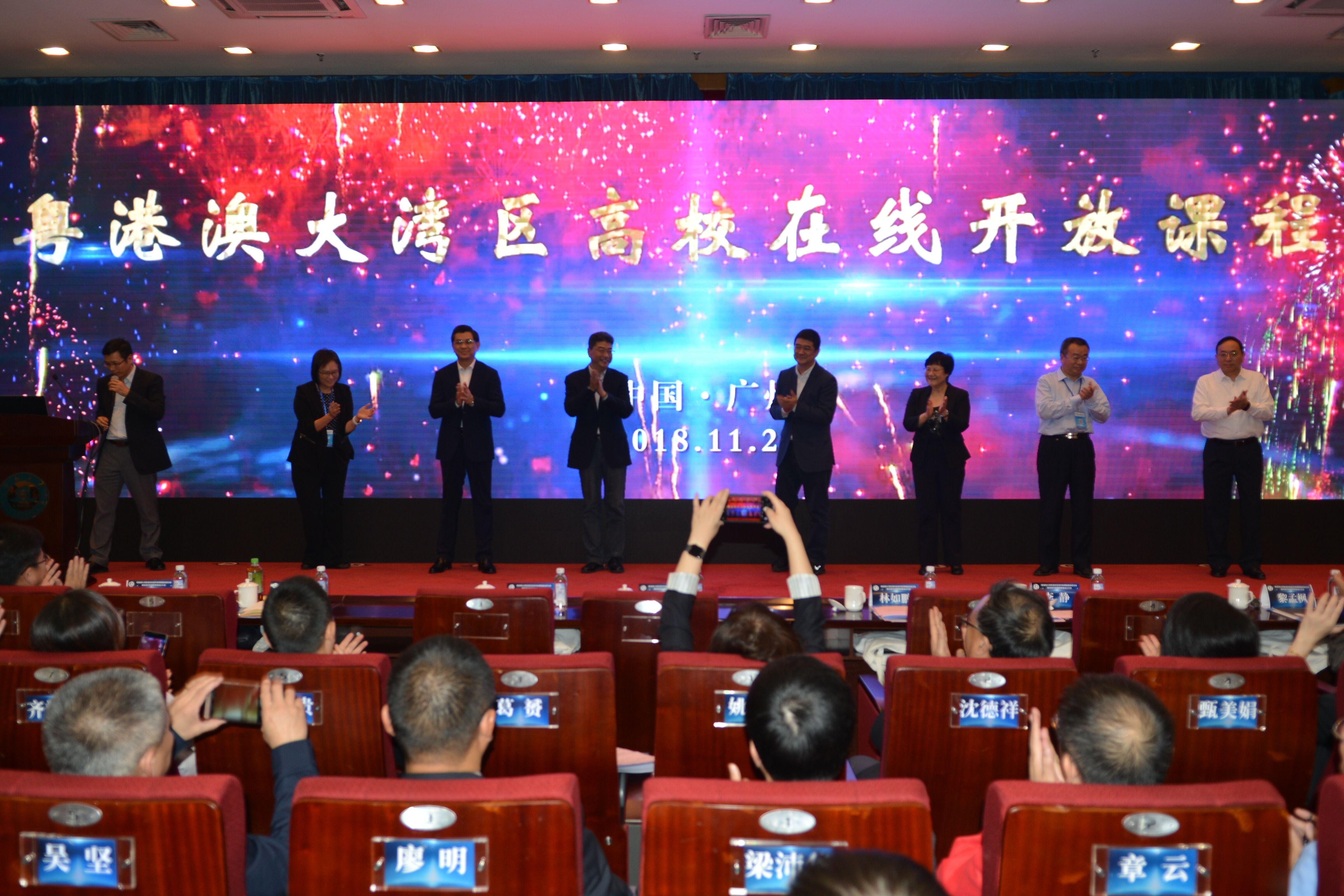 澳门与香港的未来蓝图，构建解析、解释与落实的精准路径（2025新澳门与香港天天精准免费大全）2025新澳门与香港天天精准免费大全,构建解析、解释与落实