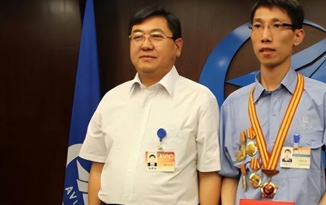 迈向未来，探索2025精准资料免费大全的深度解析与实施策略,2025精准资料免费大全.详细解答、解释与落实